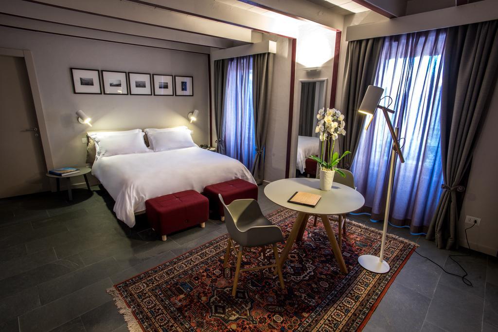Uve Rooms & Wine Bar Ла-Морра Екстер'єр фото